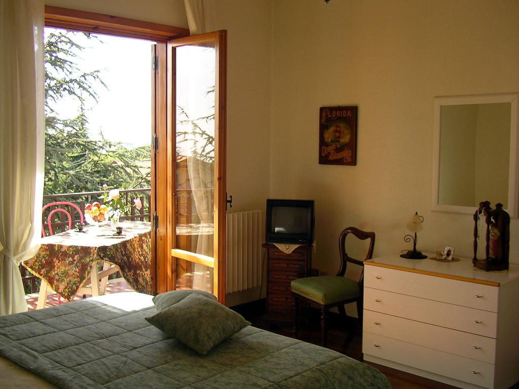 פדארה Villa Caterina B&B חדר תמונה